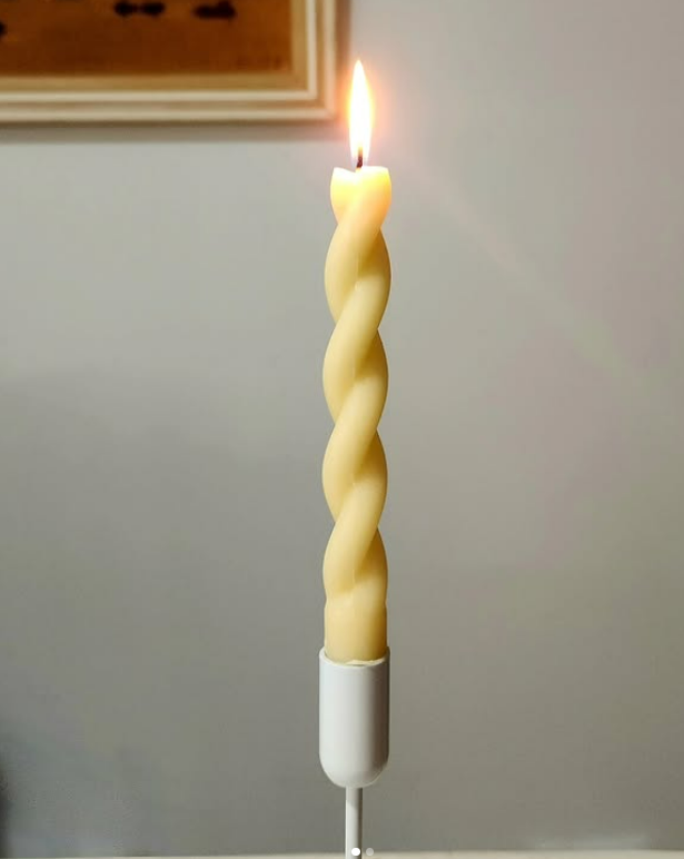 Honeycomb Glow Candles - Handcrafted 100% pure beeswax candles