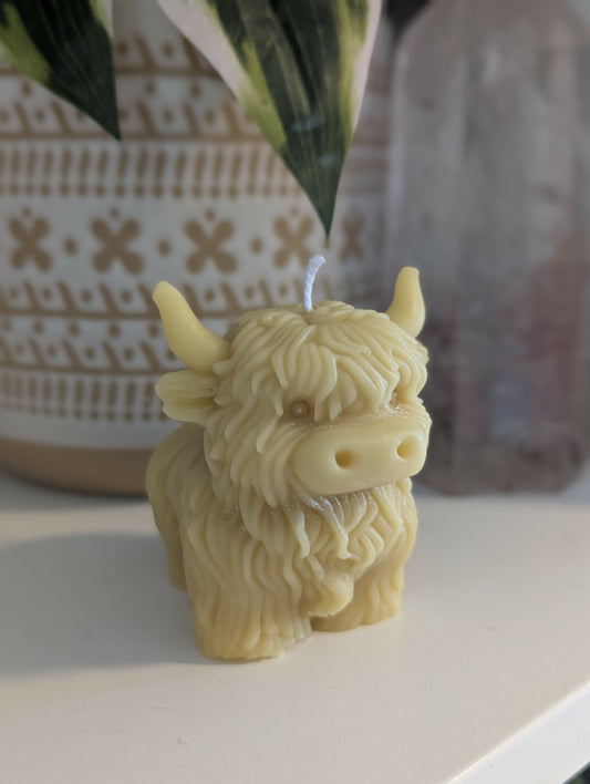 Highland Cow Candle